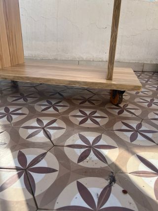 Mesa auxiliar madera hecha a mano