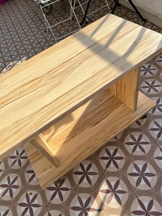Mesa auxiliar madera hecha a mano