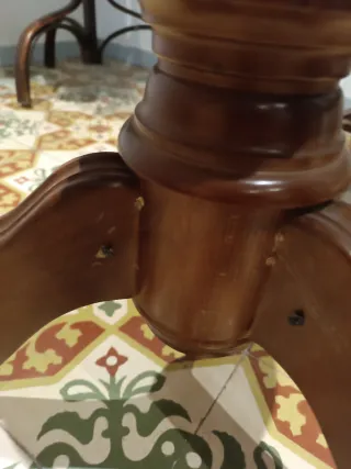 Mesa extensible de comedor de madera