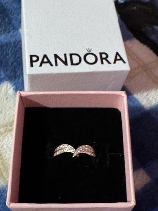 Anillo Pandora Oro rosado con Circonitas