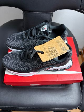 Nike Air Max DN Talla 37.5
