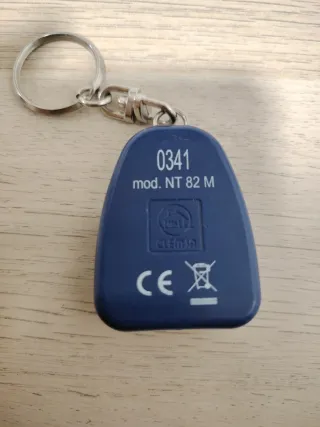 Mando garaje Clemsa modelo NT82M