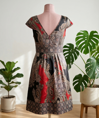 Vestido satinado estilo boho chic