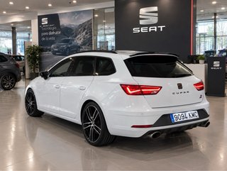 SEAT Leon ST Cupra 300