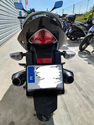 Suzuki GW 250 Inazuma - Muy cuidada