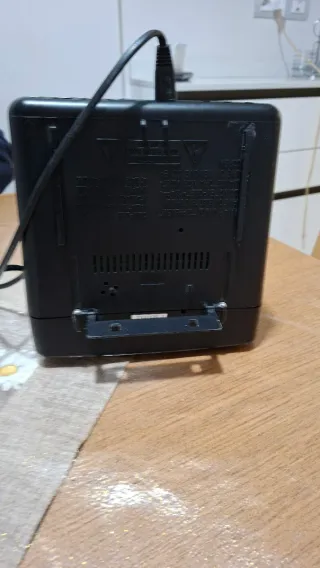 TV Portatile Vintage Roadstar Nera