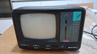 TV Portatile Vintage Roadstar Nera