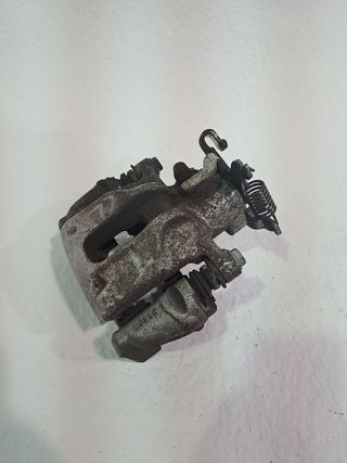 PINZA FRENO TRASERA IZQUIERDA TOYOTA AURIS 651969
