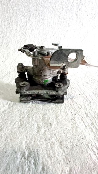 PINZA FRENO TRASERA IZQUIERDA TOYOTA AURIS 810823