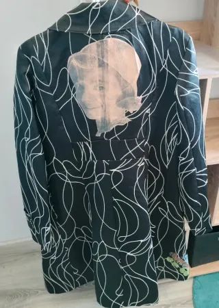 Abrigo Desigual Negro con blanco