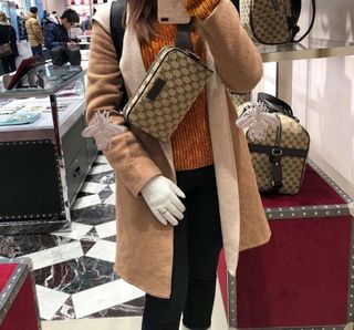 Riñonera GUCCI Original GG Supreme Lona Monograma