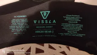 Neopreno Vissla HIGH SEAS II 5/4 con capucha.