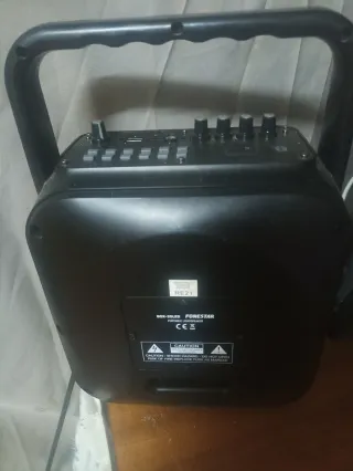 Altavoz Portátil Fonestar con Luces LED