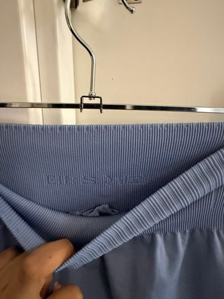 Leggings azules con estampado floral