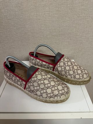 Alpargatas CH Beige y Marrón