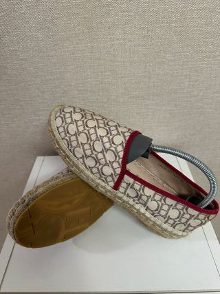 Alpargatas CH Beige y Marrón