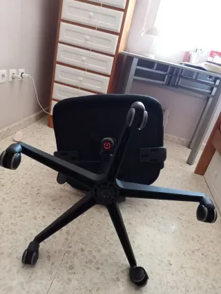 Silla ergonomica con respaldo de malla