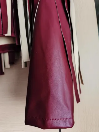 Chaqueta de mujer con flecos