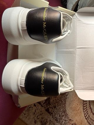 Zapatillas Alexander McQueen Blancas y Negras