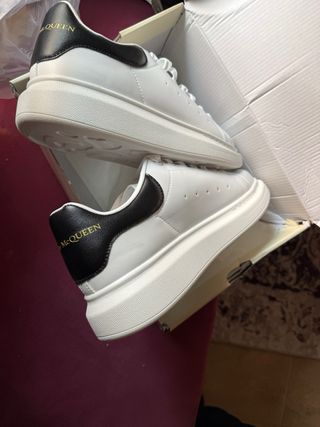 Zapatillas Alexander McQueen Blancas y Negras