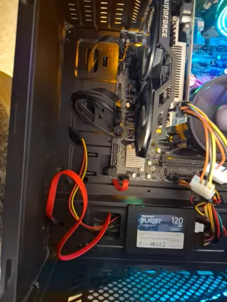 Torre PC Gaming Negra y Verde