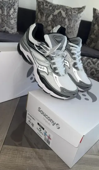 Saucony Omni 9 Gris Blanco