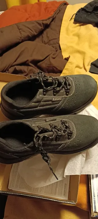 Zapatillas seguridad Black Leather Talla 41