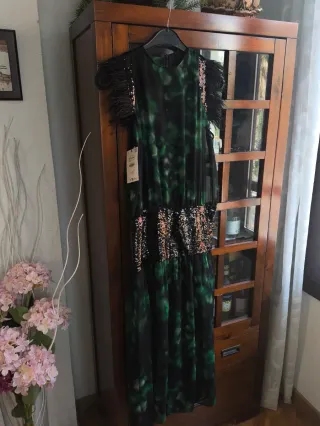Vestido Zara Edición Limitada Talla XS nuevo.