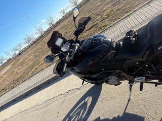 BMW S1000 XR  triple Black lleva Carbono Edition
