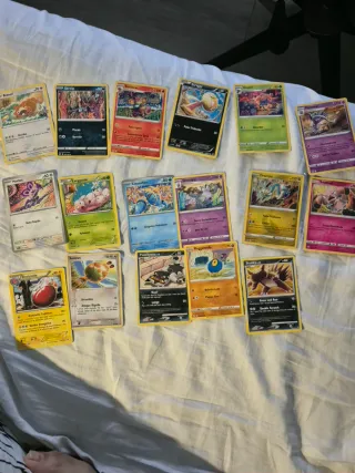 Lote de cartas Pokémon