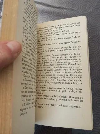 Libro "un delitto d' onore"