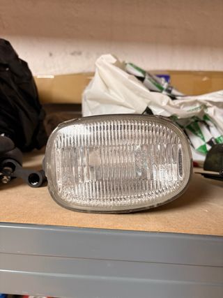 Antinieblas Toyota Celica T20