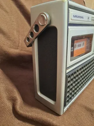 Radio Cassette Grundig C 8000