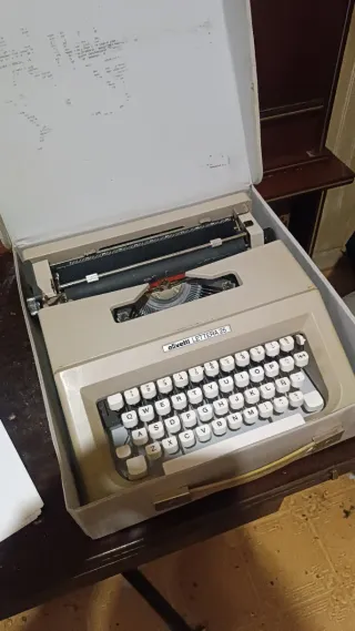 Olivetti Lettera 25 Máquina de Escribir