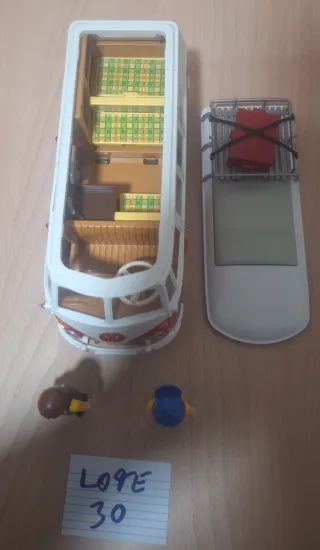 Playmobil Volkswagen Kombi con figuras