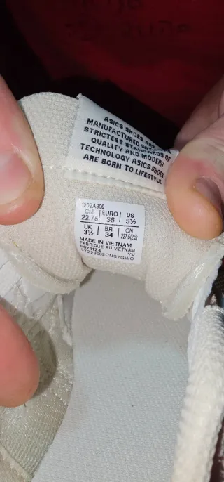 Zapatillas Asics Lyte Classic Beige/Rosa