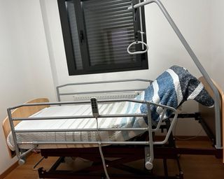 Cama articulada eléctrica casi nueva