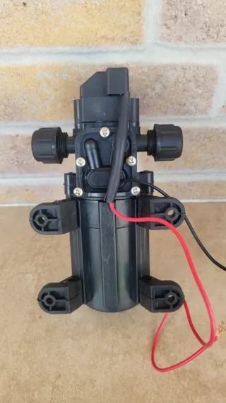 Bomba agua 12 voltios nueva automática