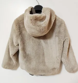 Casaco Felpudo para Menina marca Zara (10 anos)