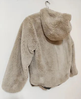 Casaco Felpudo para Menina marca Zara (10 anos)