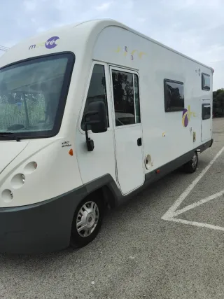 Se vende autocaravana o se cambia por furgoneta