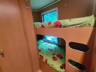 Se vende autocaravana o se cambia por furgoneta