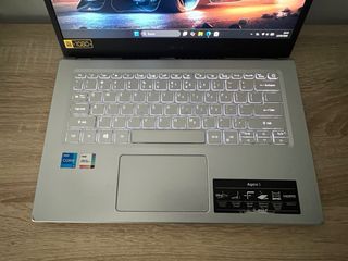 Acer i5 11G * 8GB * 756GB * IPS * Retroiluminado