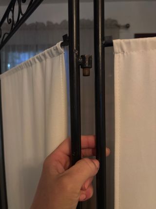 Biombo separador/Divisor metal negro y tela blanco