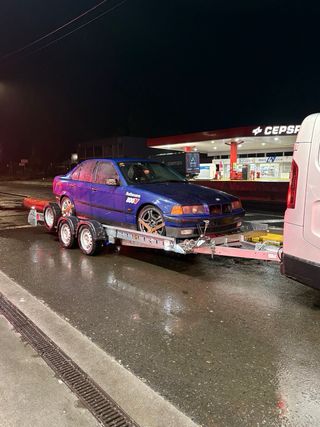 BMW E36 323i DRIFT – Motor hecho, ángulo y muchas