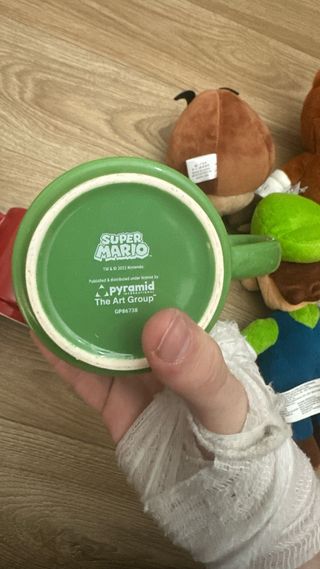 Set regalo Super Mario peluche e tazze