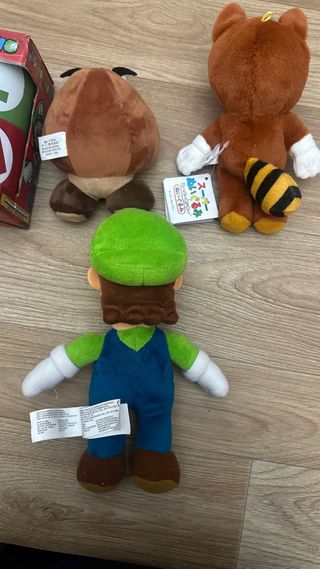 Set regalo Super Mario peluche e tazze