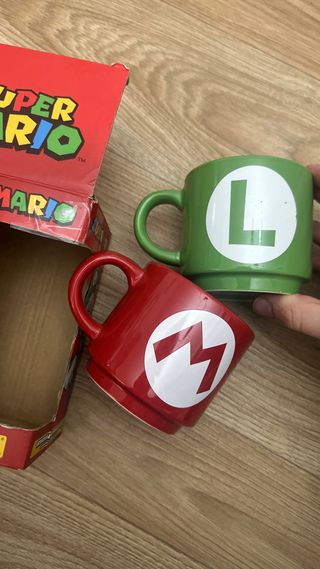 Set regalo Super Mario peluche e tazze