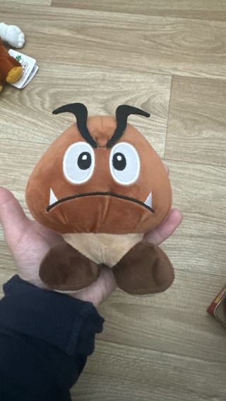 Set regalo Super Mario peluche e tazze