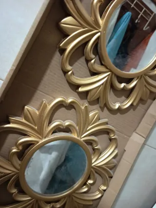 3 Espejos Decorativos Dorados Flor